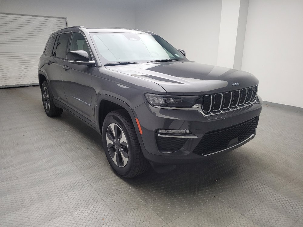 Used 2025 Jeep Grand Cherokee Limited 4xe AWD/4WD image 13