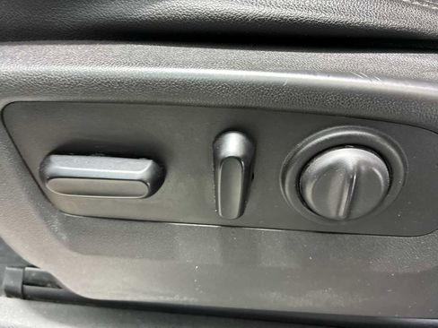 Used 2019 Chevrolet Silverado 1500 LT Trail Boss image 14