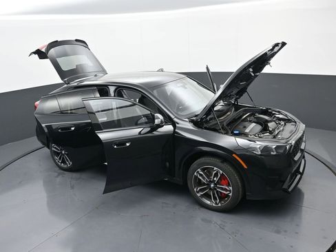 New 2026 BMW X2 xDrive28i w/ Technology Package AWD/4WD image 37