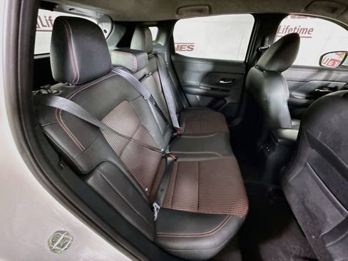 Certified 2025 Nissan Kicks SR AWD/4WD image 28