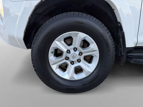 Used 2015 Toyota 4Runner SR5 image 37