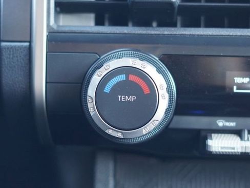 Certified 2025 Toyota 4Runner SR5 image 27