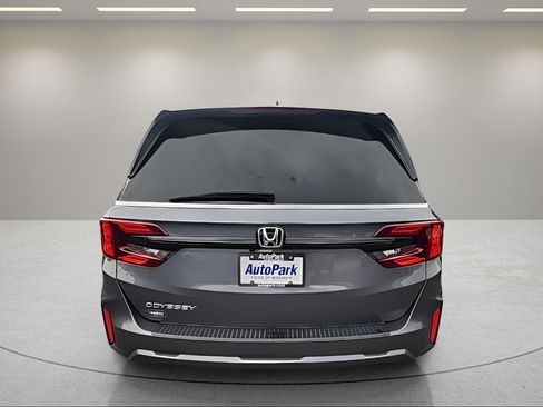 Used 2025 Honda Odyssey EX-L image 9