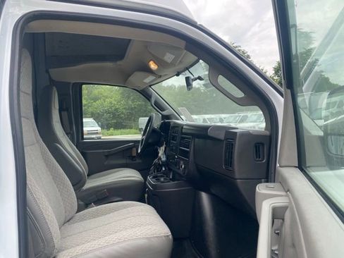 New 2025 Chevrolet Express 3500 w/ Power Convenience Package image 29