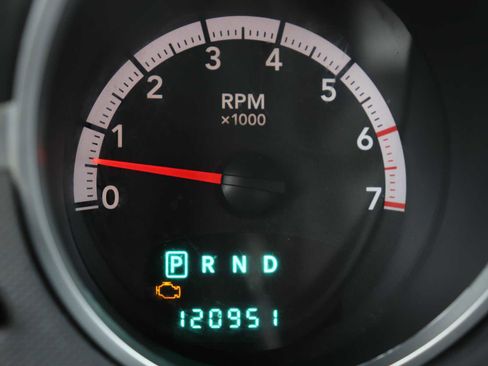 Used 2011 Dodge Nitro SXT image 31