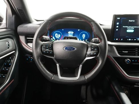 Used 2025 Ford Explorer ST-Line w/ ST-Line Street Pack image 16