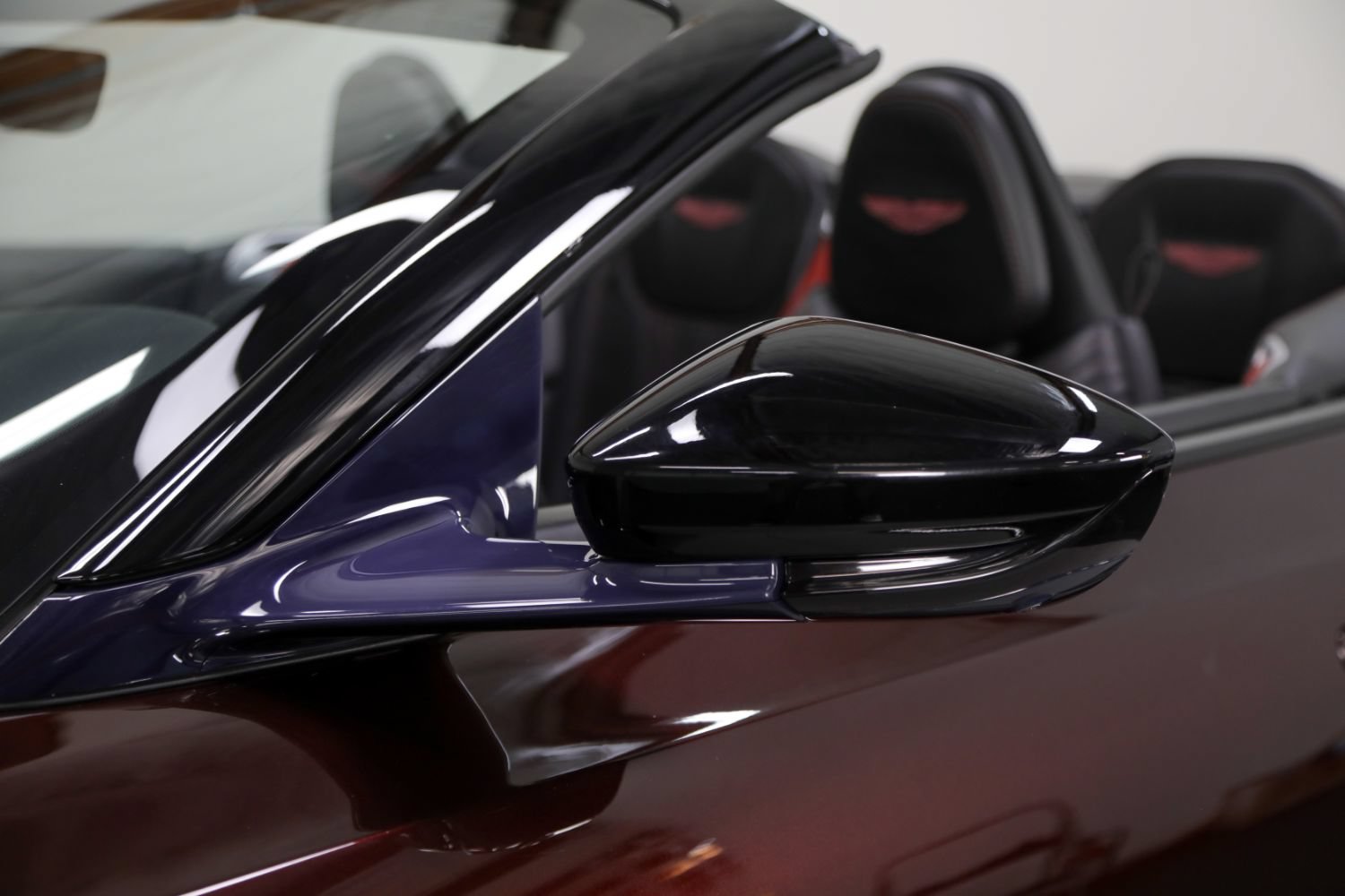 Used 2019 Aston Martin DB11 Volante RWD image 17