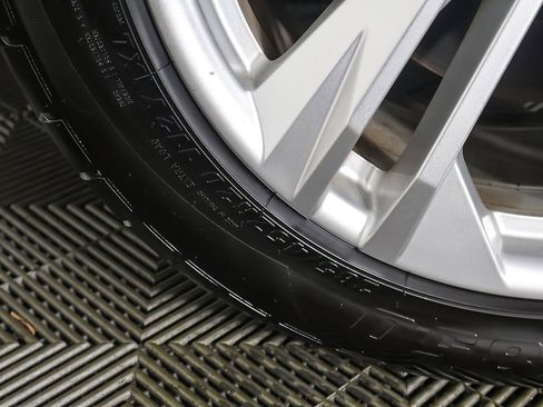 Used 2021 Audi Q7 2.0T Premium w/ Convenience Package image 25