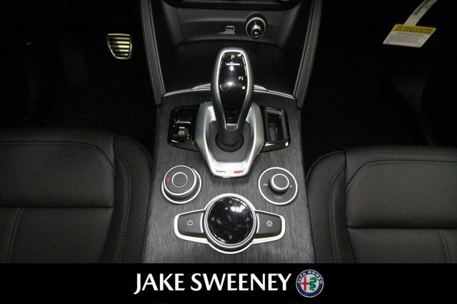 Used 2022 Alfa Romeo Stelvio Sprint AWD/4WD image 21