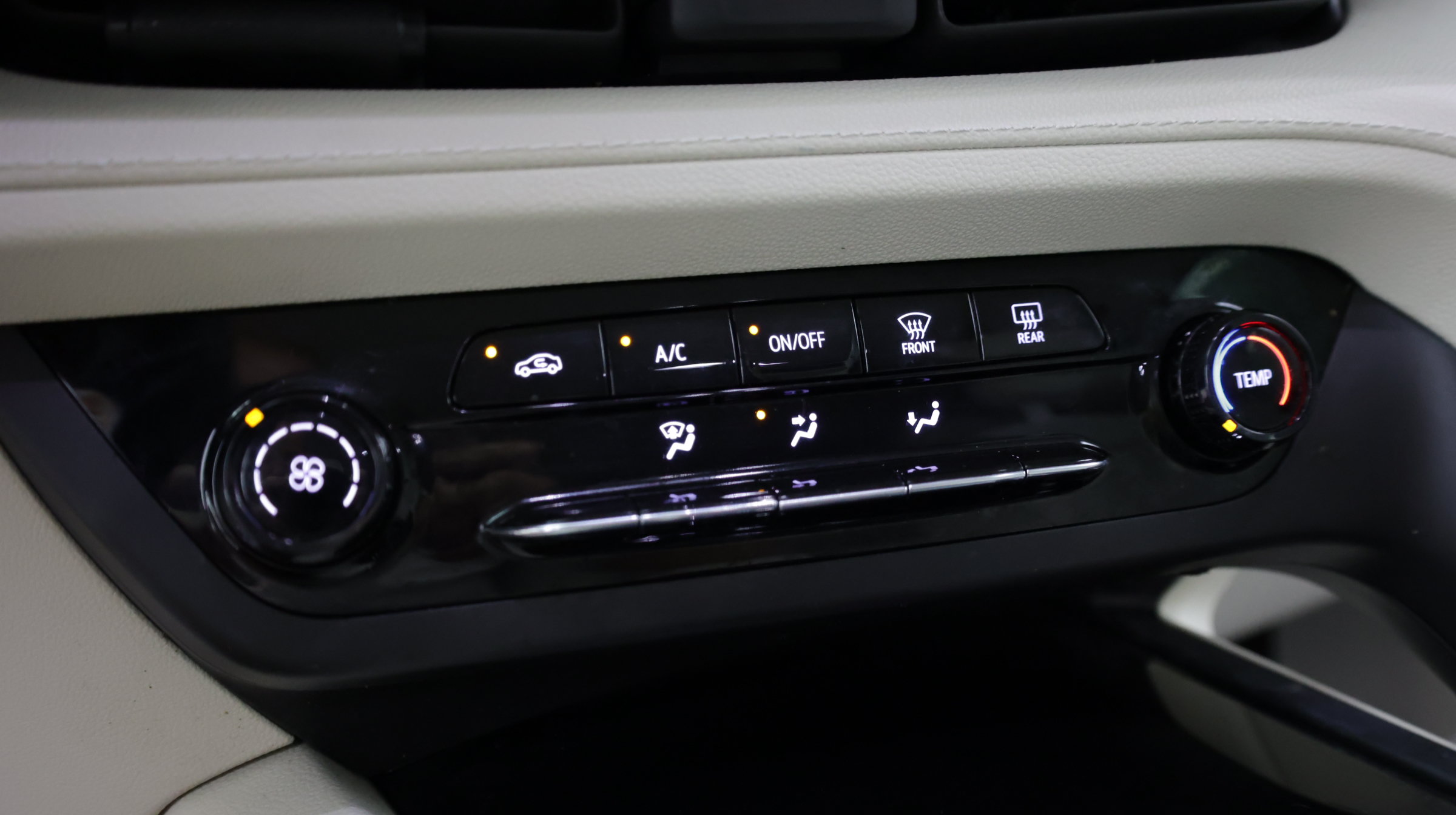 Used 2021 Buick Envision Preferred FWD image 22