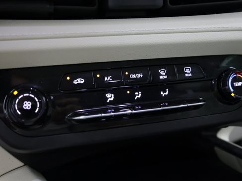 Used 2021 Buick Envision Preferred FWD image 22
