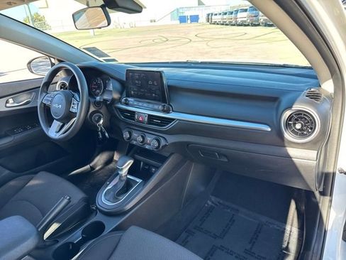 Used 2024 Kia Forte LXS image 25