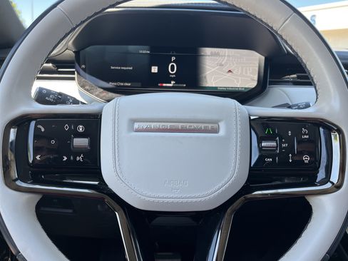 Used 2024 Land Rover Range Rover Sport Dynamic SE AWD/4WD image 9