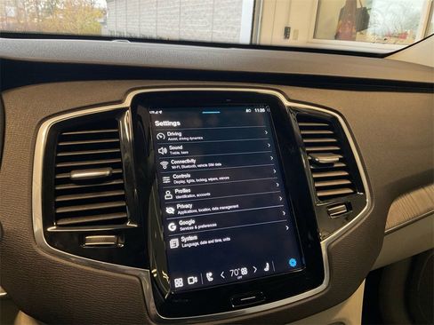 Certified 2024 Volvo XC90 B6 Plus w/ Protection Package image 26