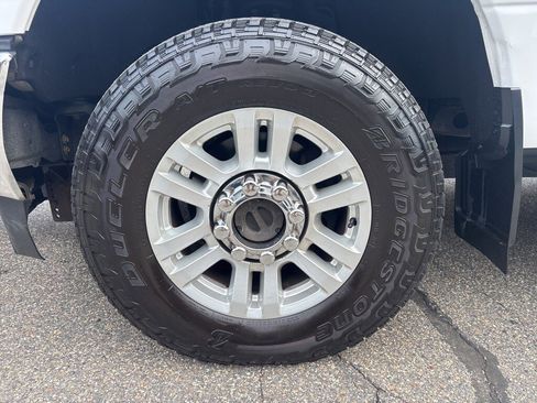 Used 2019 Ford F250 XL w/ STX Appearance Package image 10