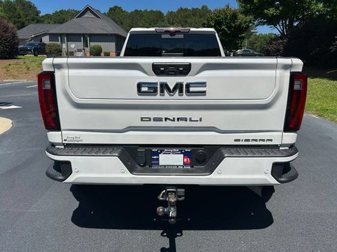 Used 2024 GMC Sierra 3500 Denali Ultimate AWD/4WD image 29
