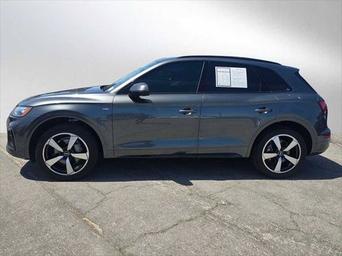 Used 2022 Audi Q5 2.0T Premium Plus w/ Premium Plus Package AWD/4WD image 6