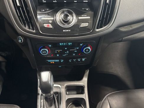 Used 2019 Ford Escape Titanium AWD/4WD image 25
