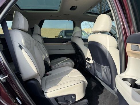 Certified 2024 Hyundai Palisade Limited AWD/4WD image 11
