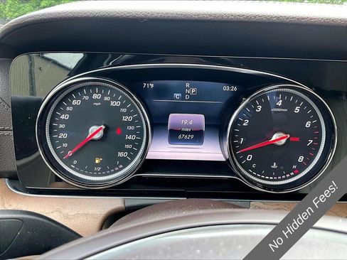 Used 2018 Mercedes-Benz E 400 4MATIC Sedan w/ Premium 1 Package image 17