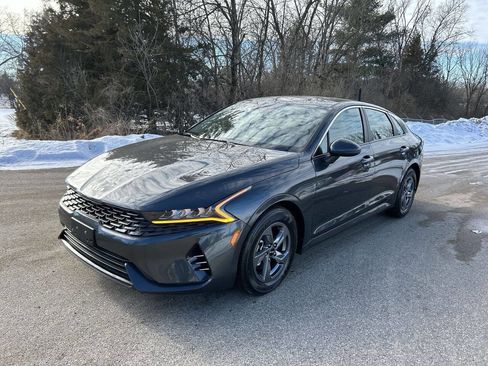 Used 2023 Kia K5 LXS image 1