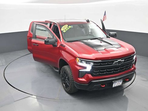 Used 2024 Chevrolet Silverado 1500 LT Trail Boss w/ LPO, Dark Essentials Package AWD/4WD image 50