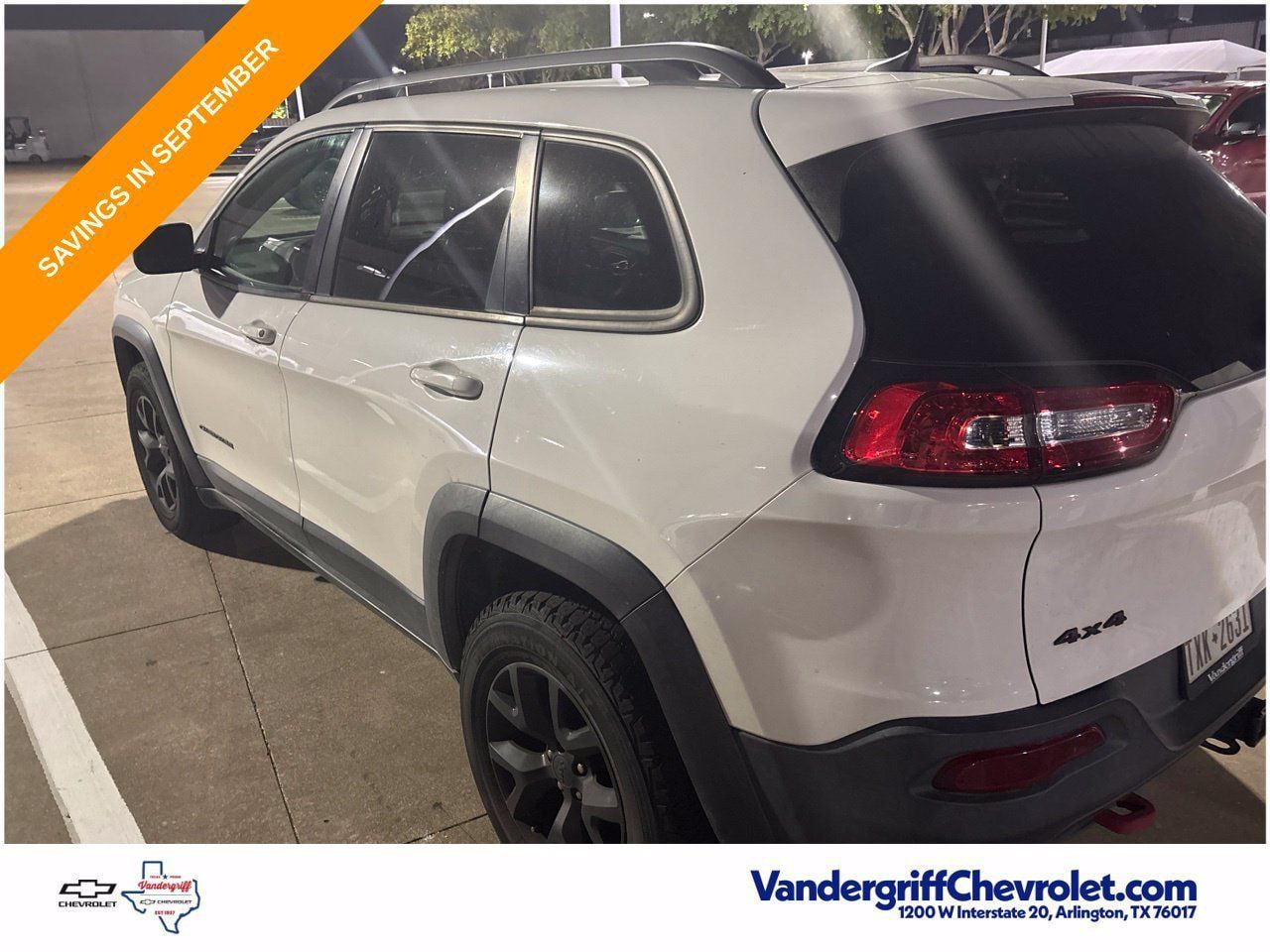 Used 2017 Jeep Cherokee Trailhawk w/ Cold Weather Group AWD/4WD image 9