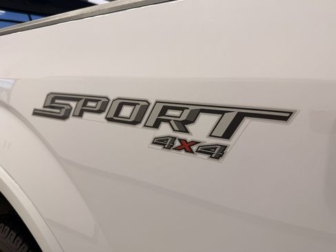 Used 2016 Ford F150 XLT w/ Equipment Group 302A Luxury image 11