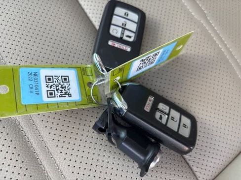 Used 2022 Honda CR-V Touring image 23