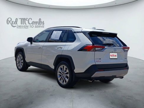 Used 2022 Toyota RAV4 Limited FWD image 3