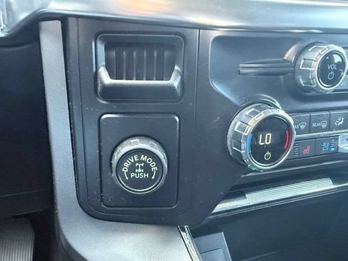 Used 2021 Ford F150 Lariat RWD image 16
