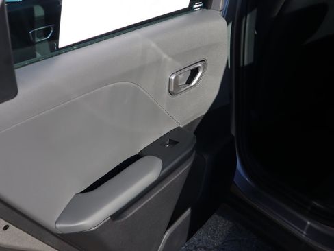 New 2025 Kia K4 LXS image 11