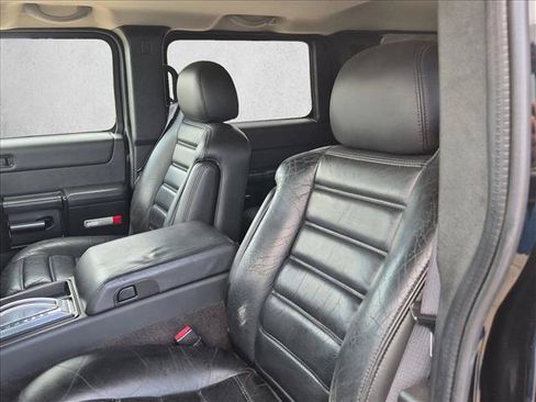 Used 2005 HUMMER H2 w/ Preferred Equipment Group AWD/4WD image 14