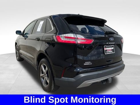 Used 2024 Ford Edge SEL w/ Convenience Package AWD/4WD image 3