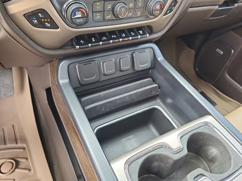 Used 2018 GMC Sierra 2500 Denali w/ Duramax Plus Package image 23