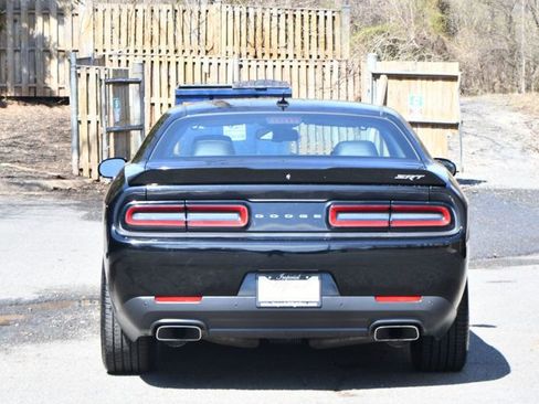 Used 2018 Dodge Challenger SRT w/ Technology Group image 4