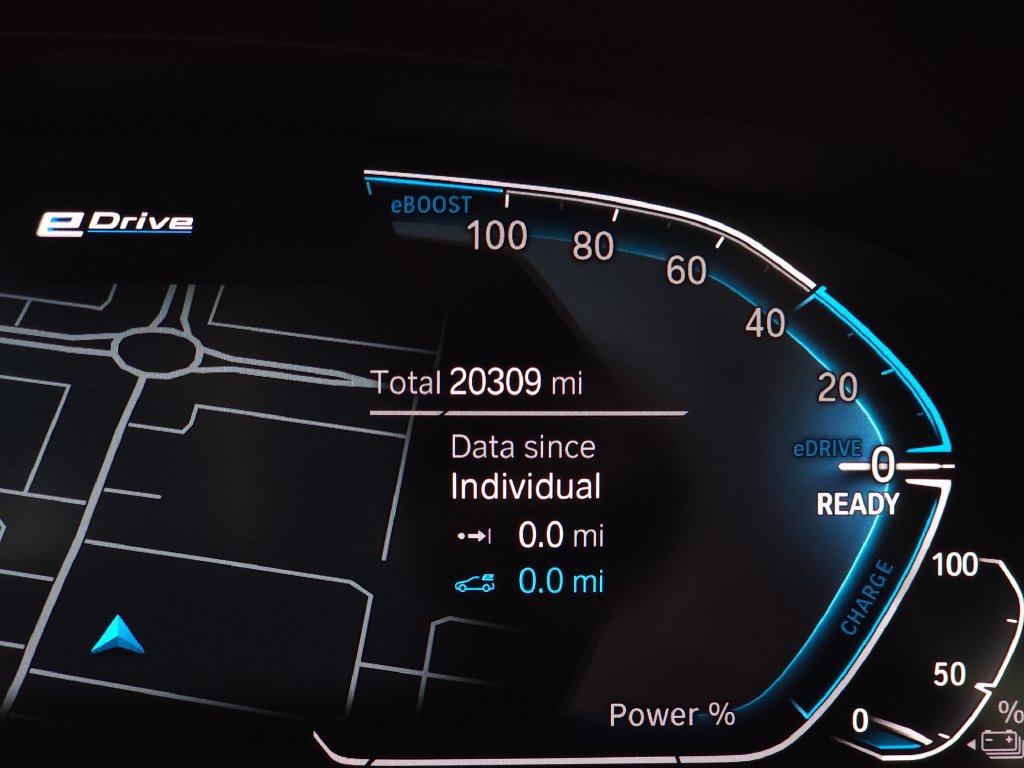 Used 2023 BMW 530e xDrive w/ Premium Package AWD/4WD image 21