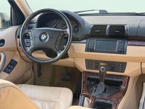 Used 2006 BMW X5 4.4i image 16