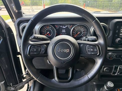 Used 2018 Jeep Wrangler Unlimited Sport S AWD/4WD image 17