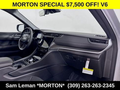 New 2025 Jeep Grand Cherokee Laredo w/ Luxury Tech Group I AWD/4WD image 28