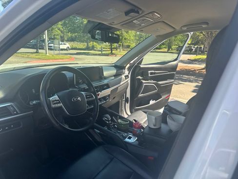 Used 2021 Kia Telluride LX AWD/4WD image 2