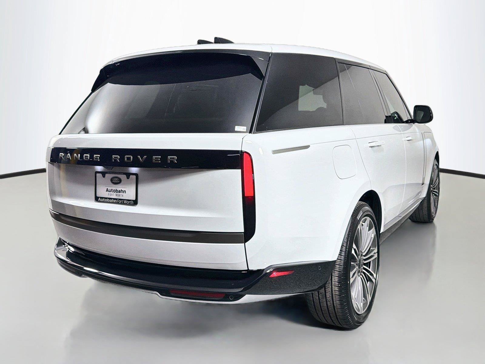 New 2026 Land Rover Range Rover SE AWD/4WD image 5