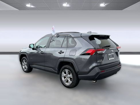 Certified 2023 Toyota RAV4 XLE w/ Convenience Package FWD image 3