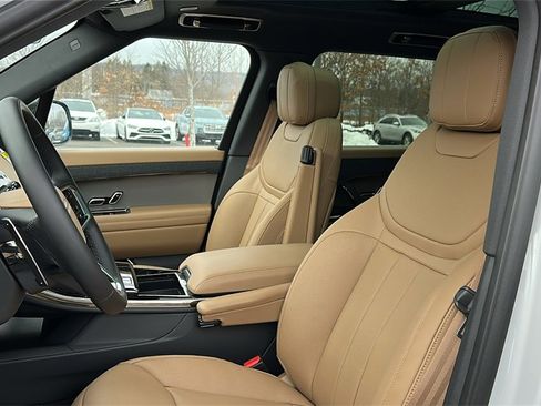 New 2025 Land Rover Range Rover Sport SE image 10