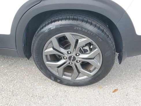 Certified 2024 Kia Seltos S image 5