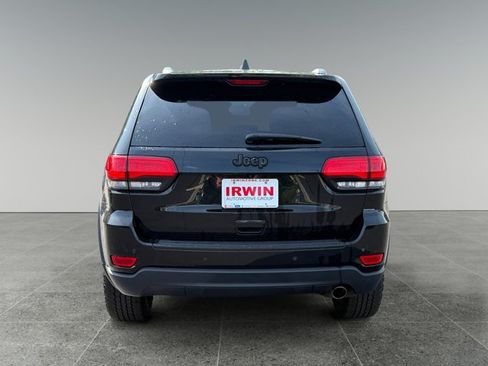 Used 2019 Jeep Grand Cherokee Limited AWD/4WD image 4
