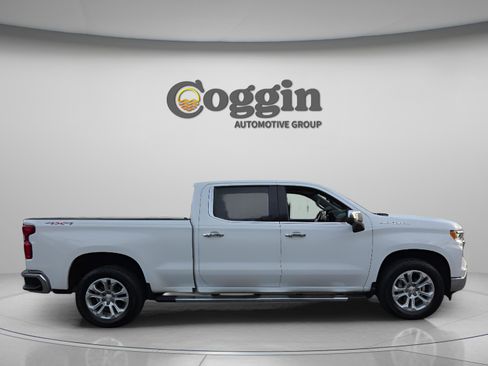 Used 2022 Chevrolet Silverado 1500 LTZ w/ LTZ Premium Package image 6