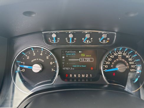 Used 2014 Ford F150 Lariat w/ Equipment Group 502A Luxury AWD/4WD image 21
