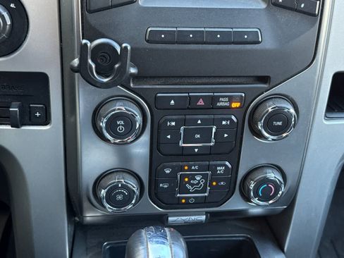 Used 2014 Ford F150 FX4 w/ Equipment Group 401A Mid AWD/4WD image 19