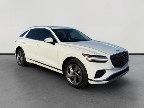 Used 2026 Genesis GV70 2.5T Select image 7